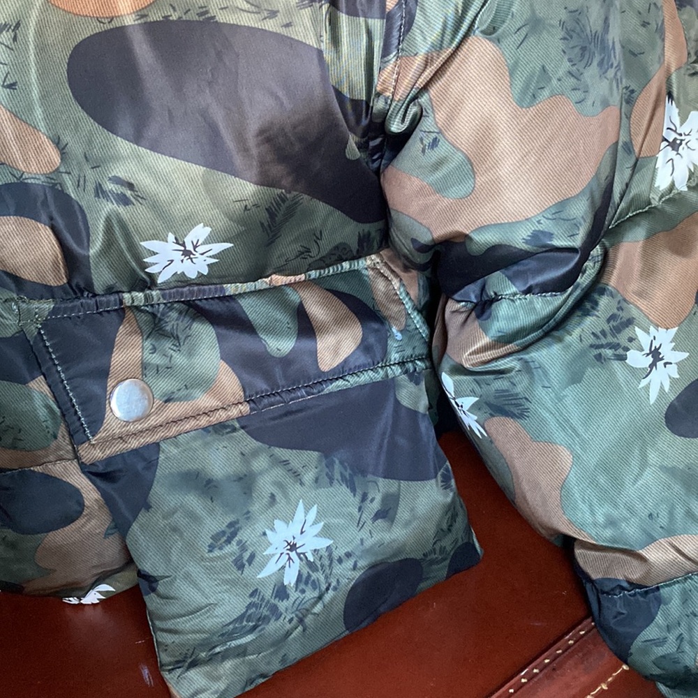 Army and floral print puffer jacket - Picture 13 of 14